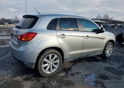 2015 Mitsubishi Outlander Sport Es z USA, uszkodzony, nr VIN 4A4AR3AU8FE018411